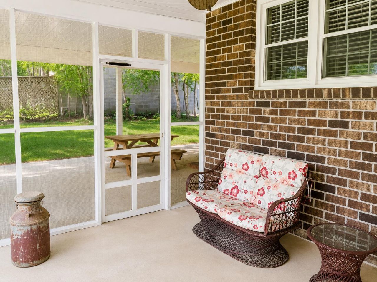 1398 Chicken Creek Road Photo 25