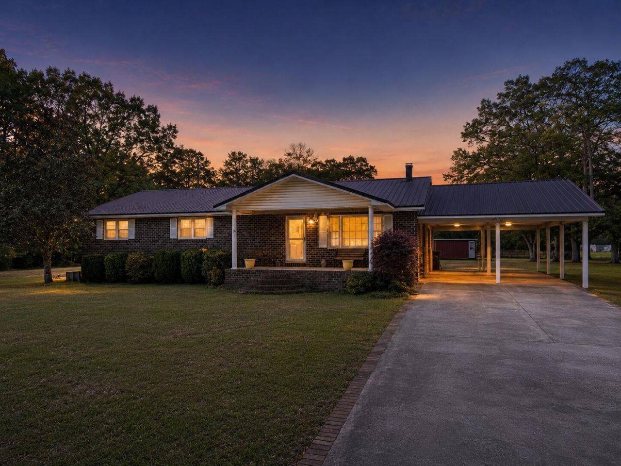 1398 Chicken Creek Road Photo 3
