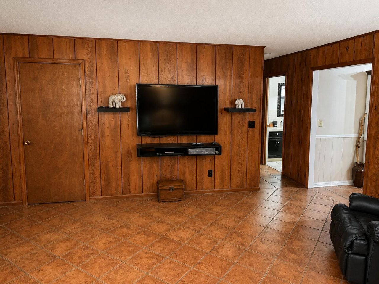1398 Chicken Creek Road Photo 4
