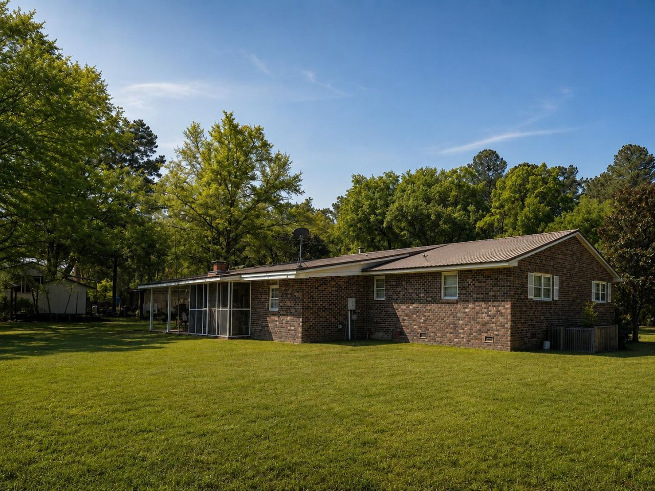 1398 Chicken Creek Road Photo 5