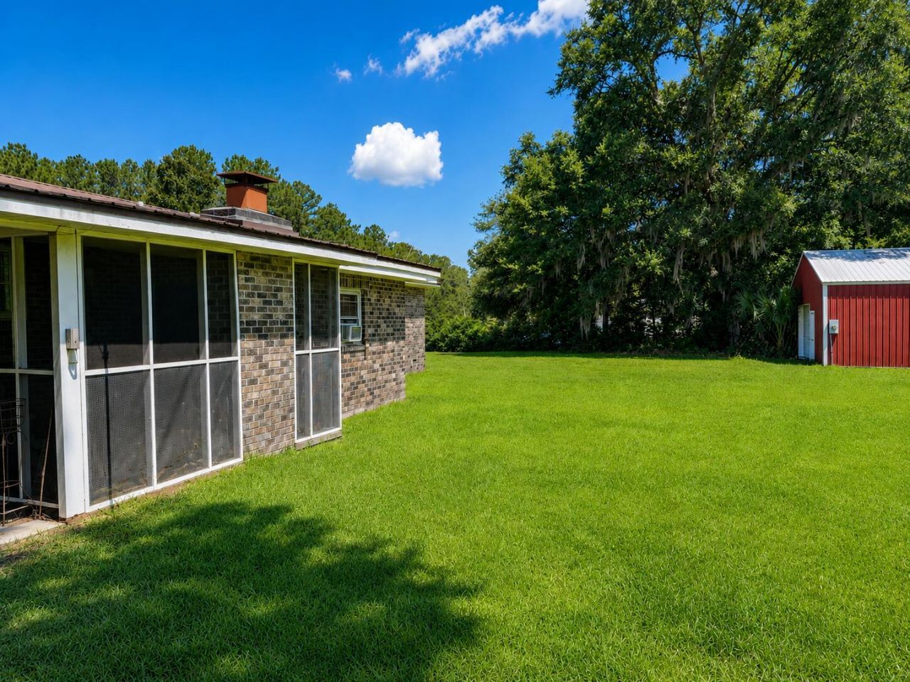 1398 Chicken Creek Road Photo 6