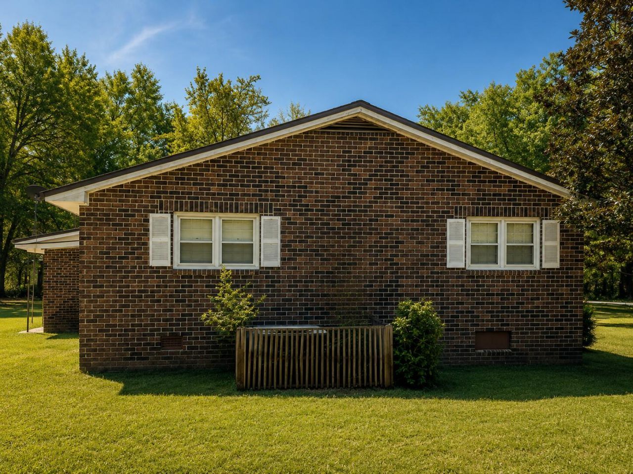1398 Chicken Creek Road Photo 7