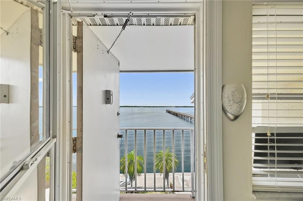 720 Tarpon St, Fort Myers, FL 33916 Photo