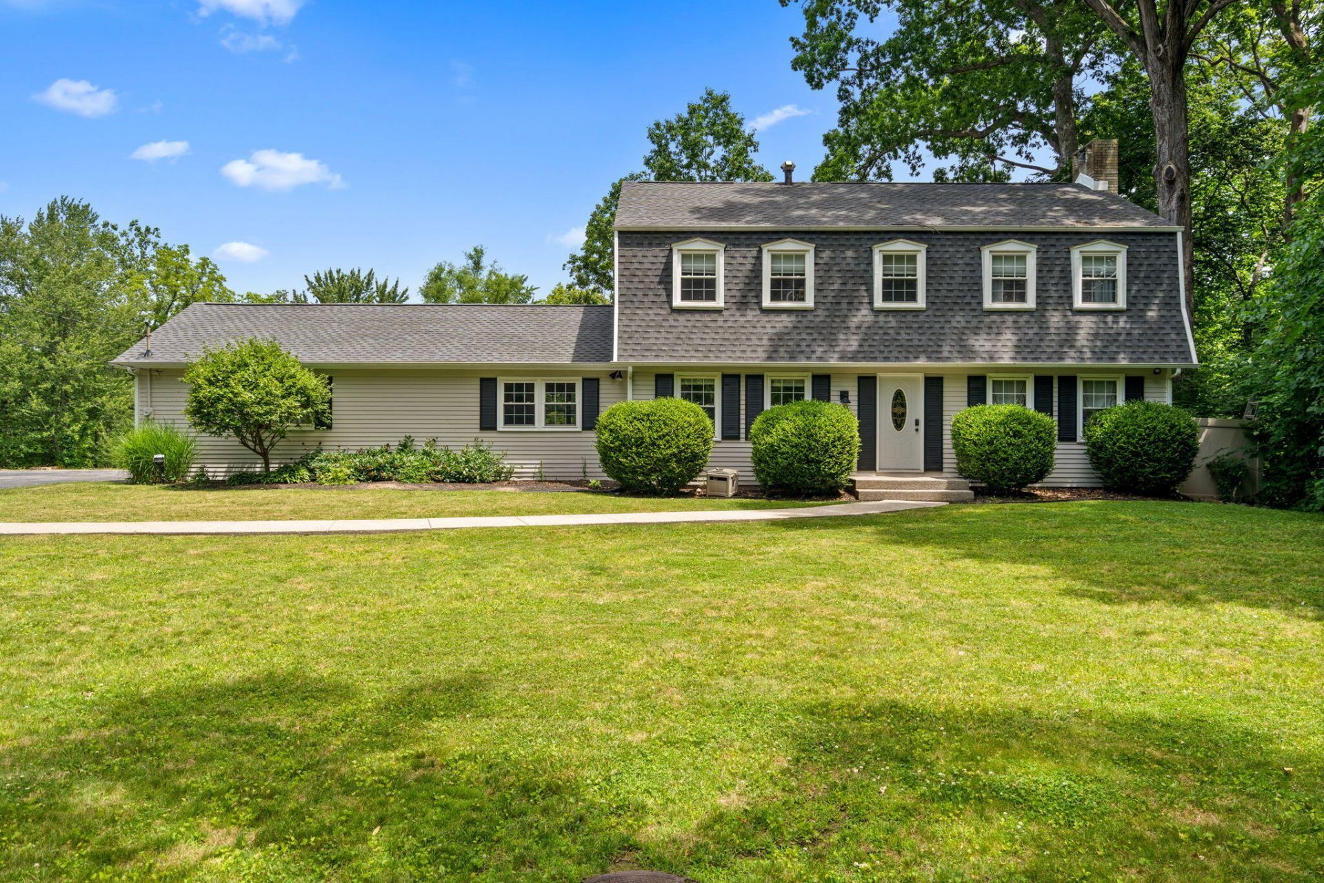 1695 Starwood Drive, Chesterton, IN 46304 Main Photo