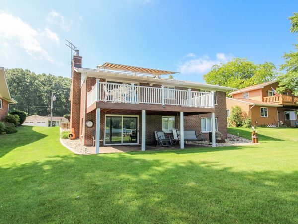 13408 Pleasant View Road, Three Rivers, MI 49093