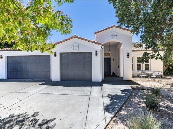 915 Vista Cerro Drive, Paso Robles, CA 93446