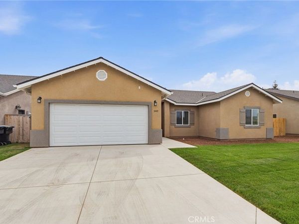 3447 E Douglas Avenue, Visalia, CA 93292