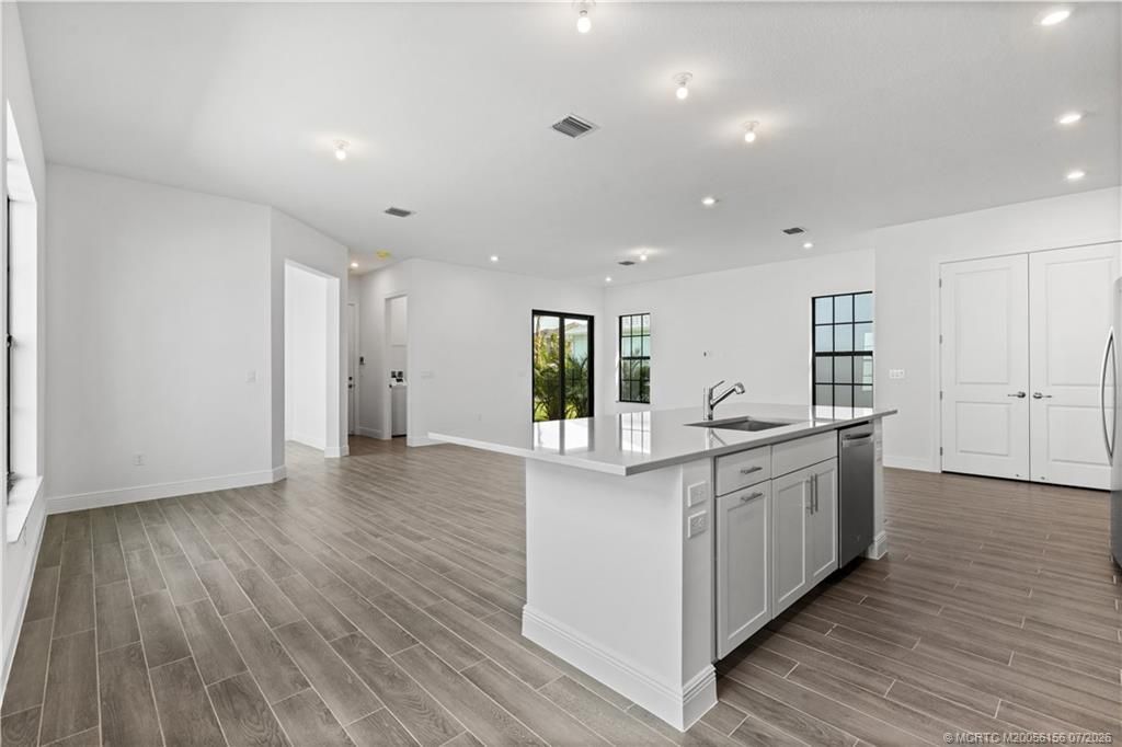 870 SW Newfield Avenue , Palm City, FL 34990 Photo