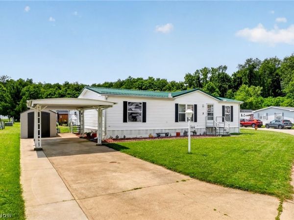 325 Britton Drive , Geneva, OH 44041