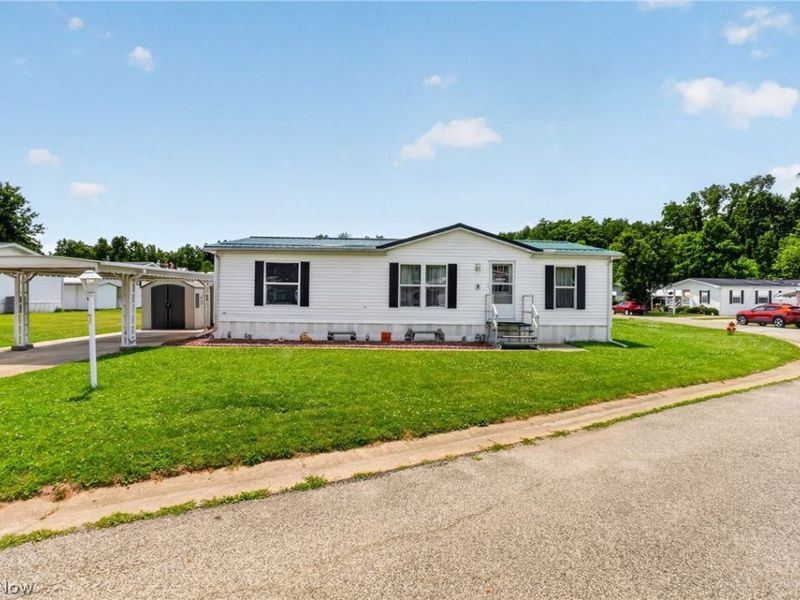 325 Britton Drive, Geneva, OH 44041 Photo 3