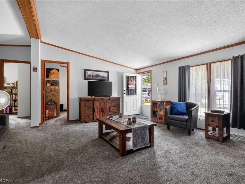 325 Britton Drive, Geneva, OH 44041 Photo 7
