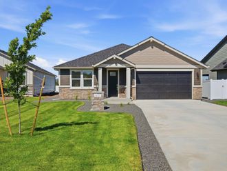 1231 N High Desert Dr Deer Park, WA 99006