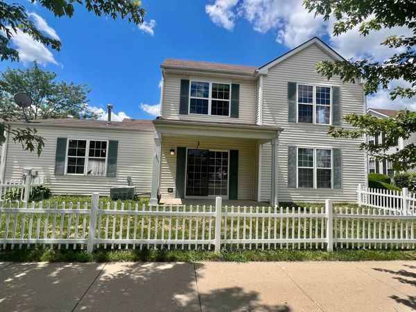 889 Symphony Drive , Aurora, IL 60504