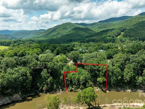 765 River Road, Hot Springs, NC 28743