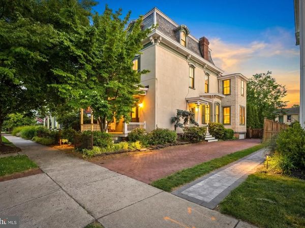 204 E WASHINGTON AVENUE, NEWTOWN, PA 18940