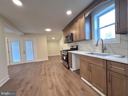 1019 N BROAD STREET Woodbury, NJ 08096