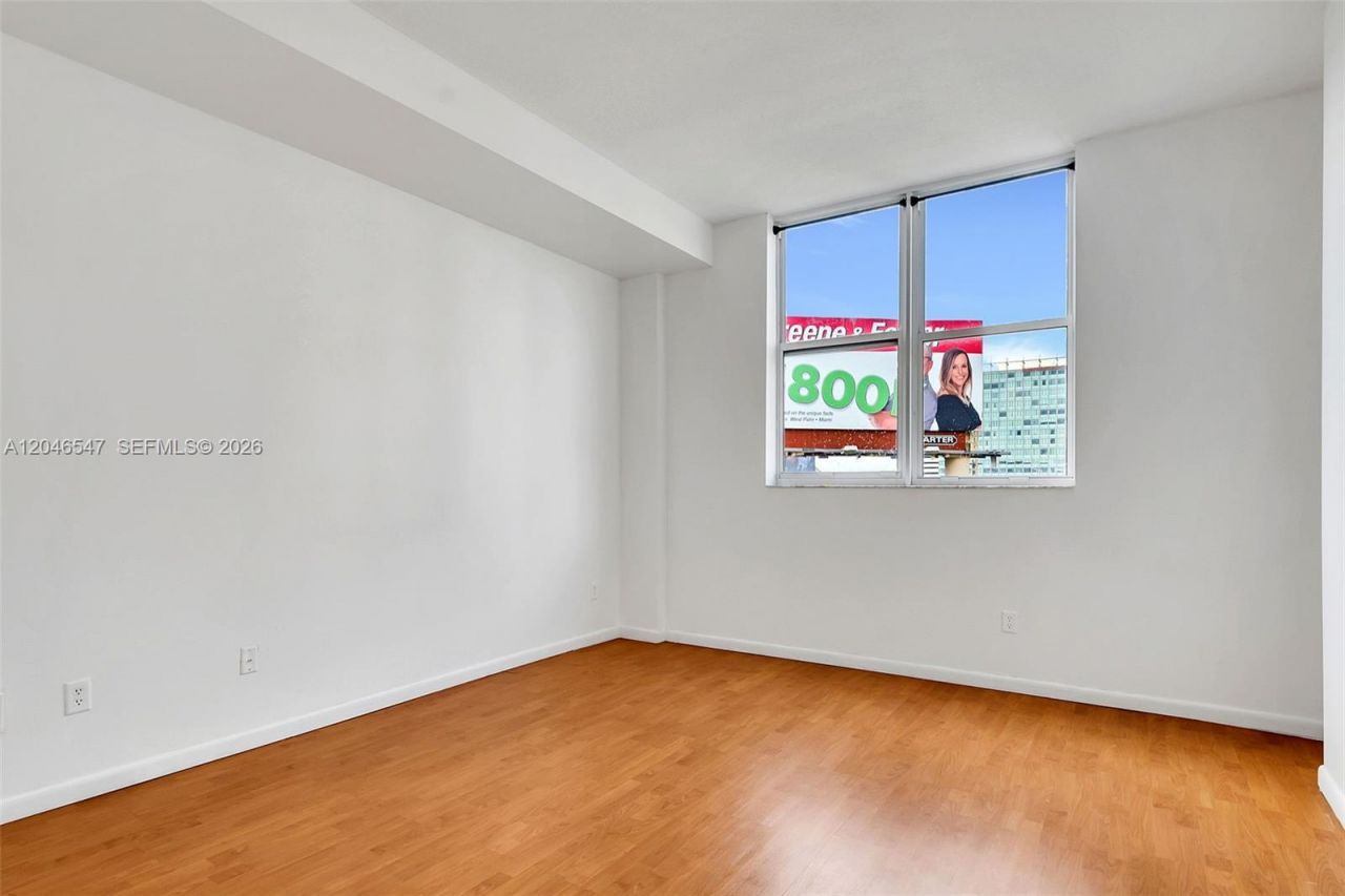 1350 NW 8th Ct , Unit B1-5, Miami, FL 33136 Photo