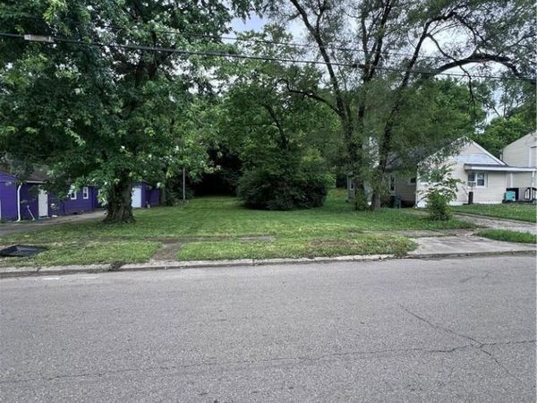 1001 Stolz Avenue, Dayton, OH 45417