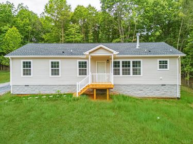 2125 Walnut Hollow Road, Lynchburg, VA 24503
