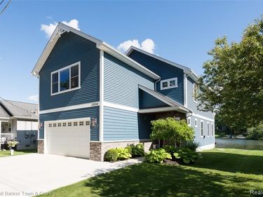 11634 Island Court, Hartland Twp, MI 48353