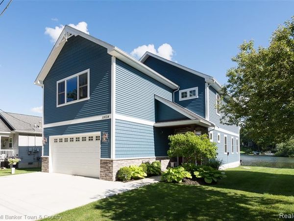 11634 Island Court, Hartland Twp, MI 48353