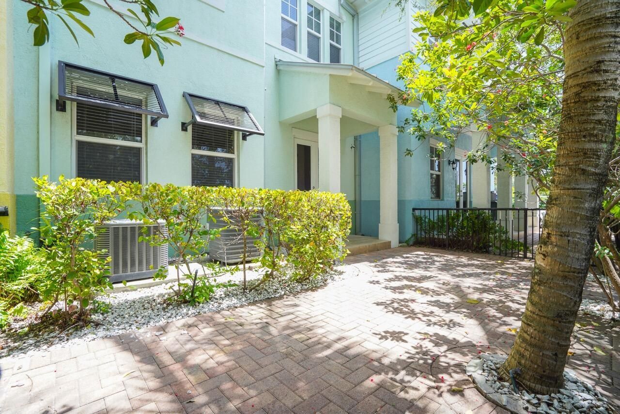 214 S Latitude Circle, Delray Beach, FL 33483 Photo