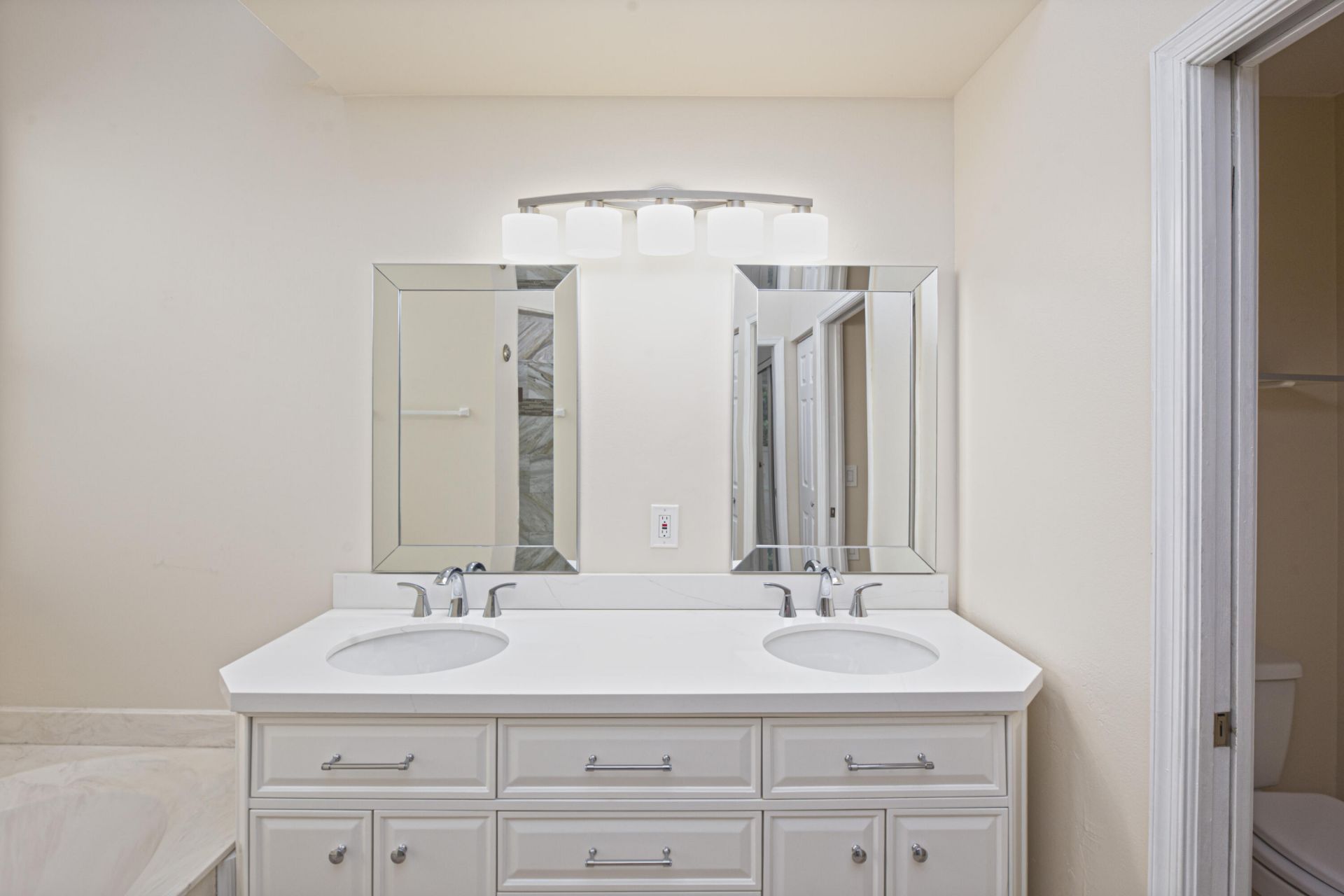 421 SW Crabapple Cove, Port Saint Lucie, FL 34986 Photo