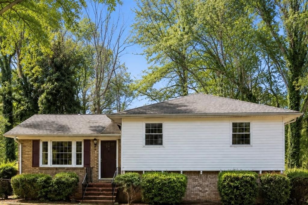 1925 Murrayhill Road, Greensboro, NC 27403 Main Photo