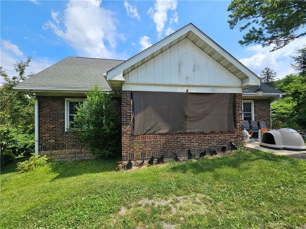 222 Crooked Run Rd , North Versailles, PA 15137