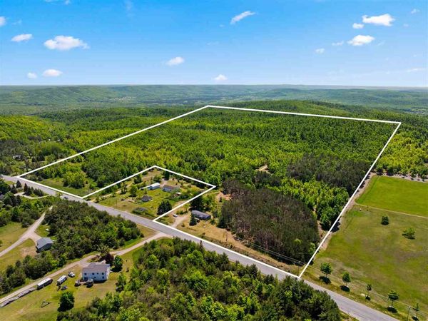 5512 Mitchell Road, Petoskey, MI 49770