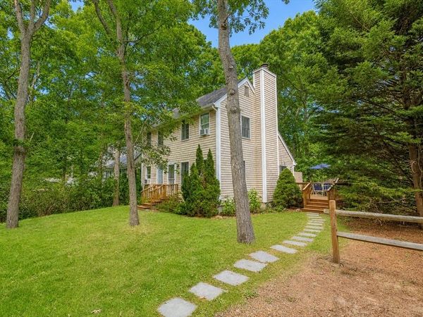 72 Moonstone Way, Tisbury, MA 02568