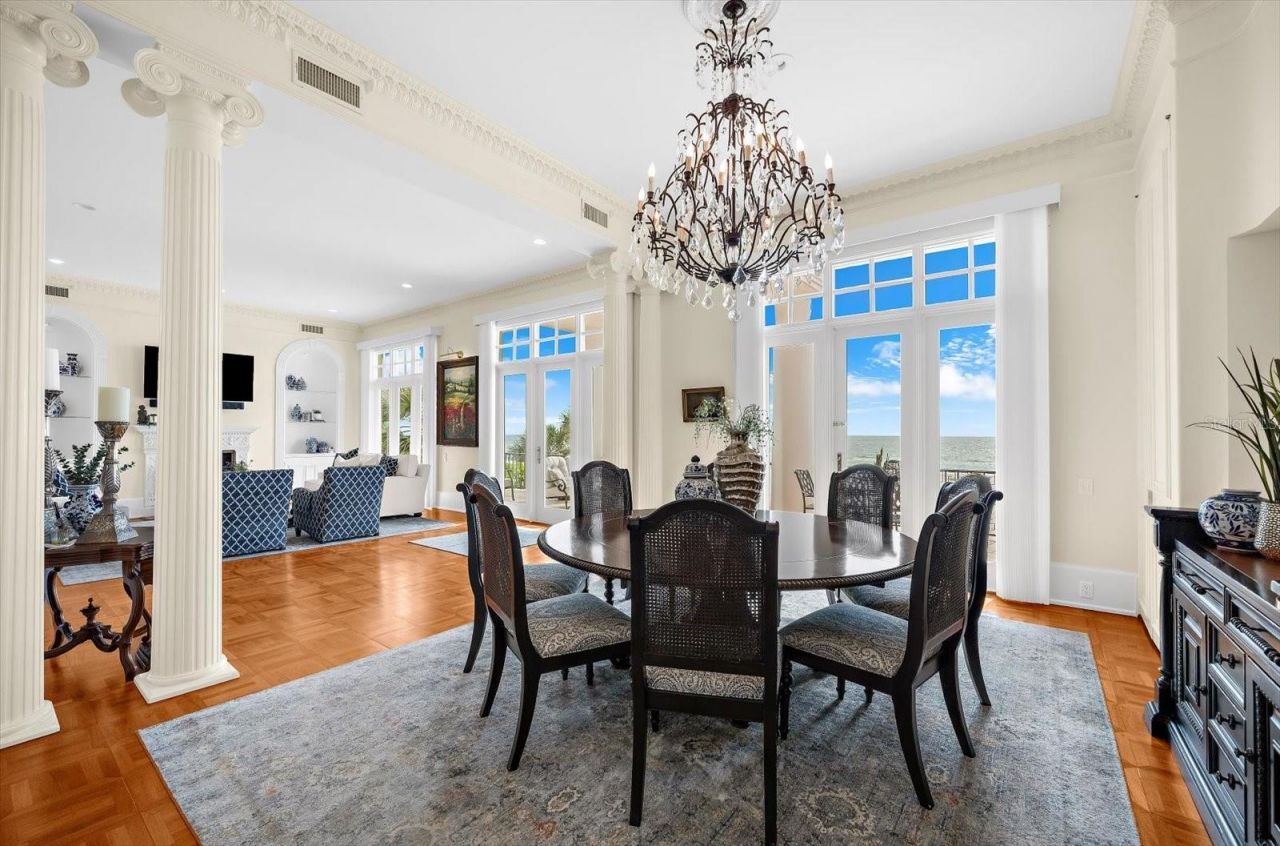 810 Eldorado Avenue, Clearwater Beach, FL 33767 Photo