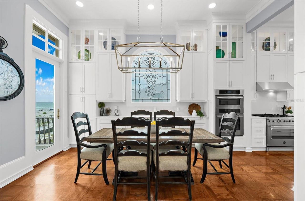 810 Eldorado Avenue, Clearwater Beach, FL 33767 Photo