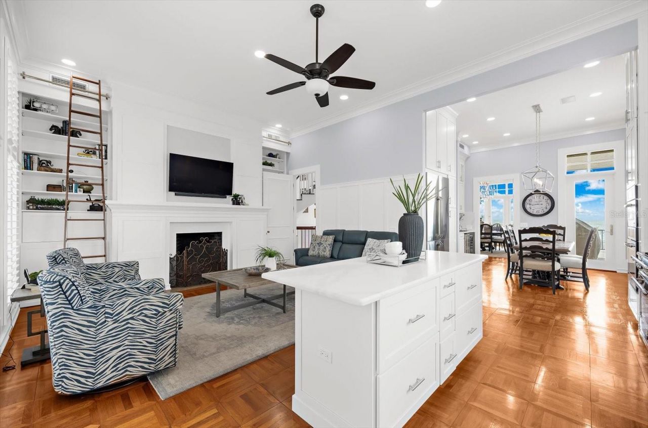 810 Eldorado Avenue, Clearwater Beach, FL 33767 Photo