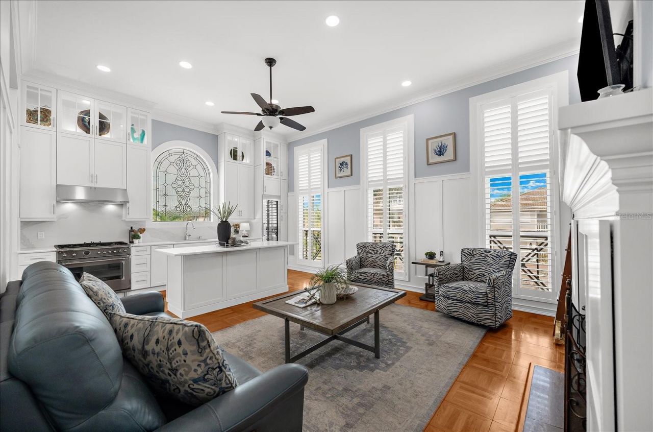 810 Eldorado Avenue, Clearwater Beach, FL 33767 Photo