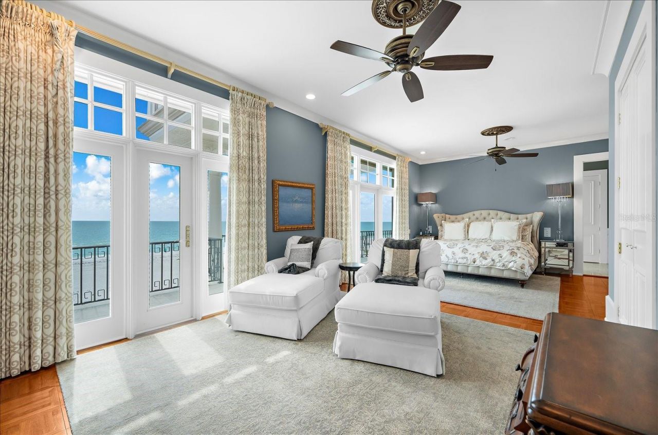 810 Eldorado Avenue, Clearwater Beach, FL 33767 Photo