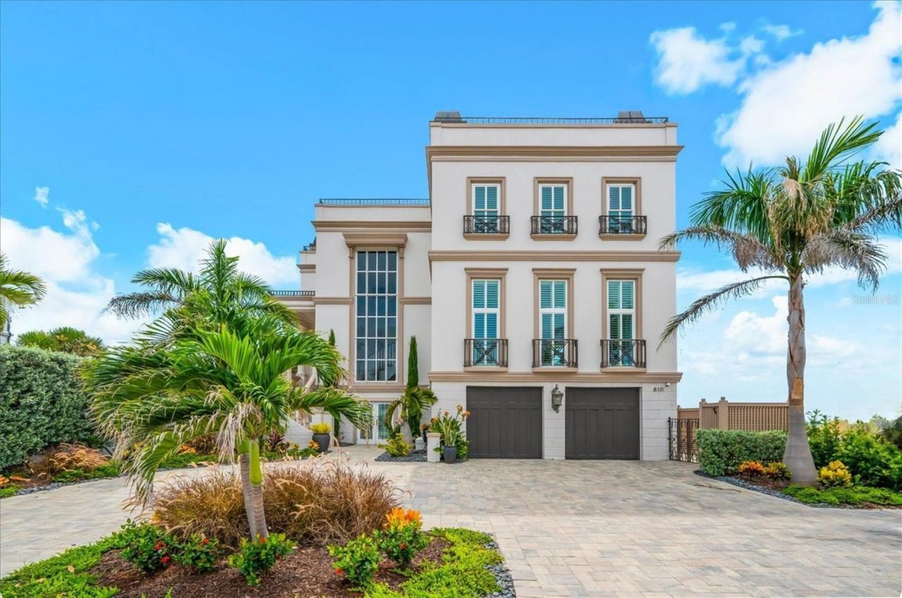 810 Eldorado Avenue, Clearwater Beach, FL 33767 Photo