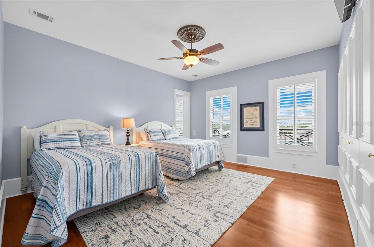 810 Eldorado Avenue, Clearwater Beach, FL 33767 Photo