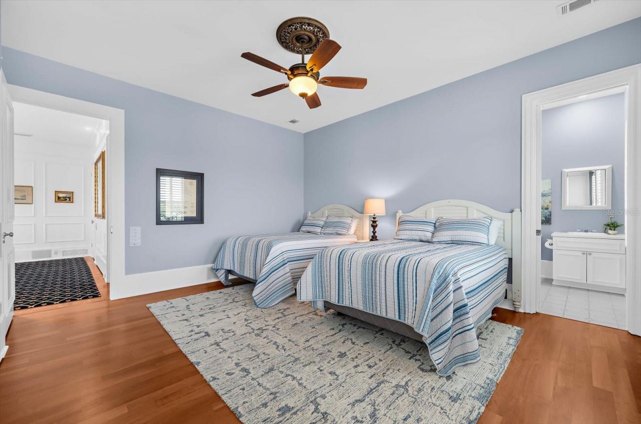 810 Eldorado Avenue, Clearwater Beach, FL 33767 Photo