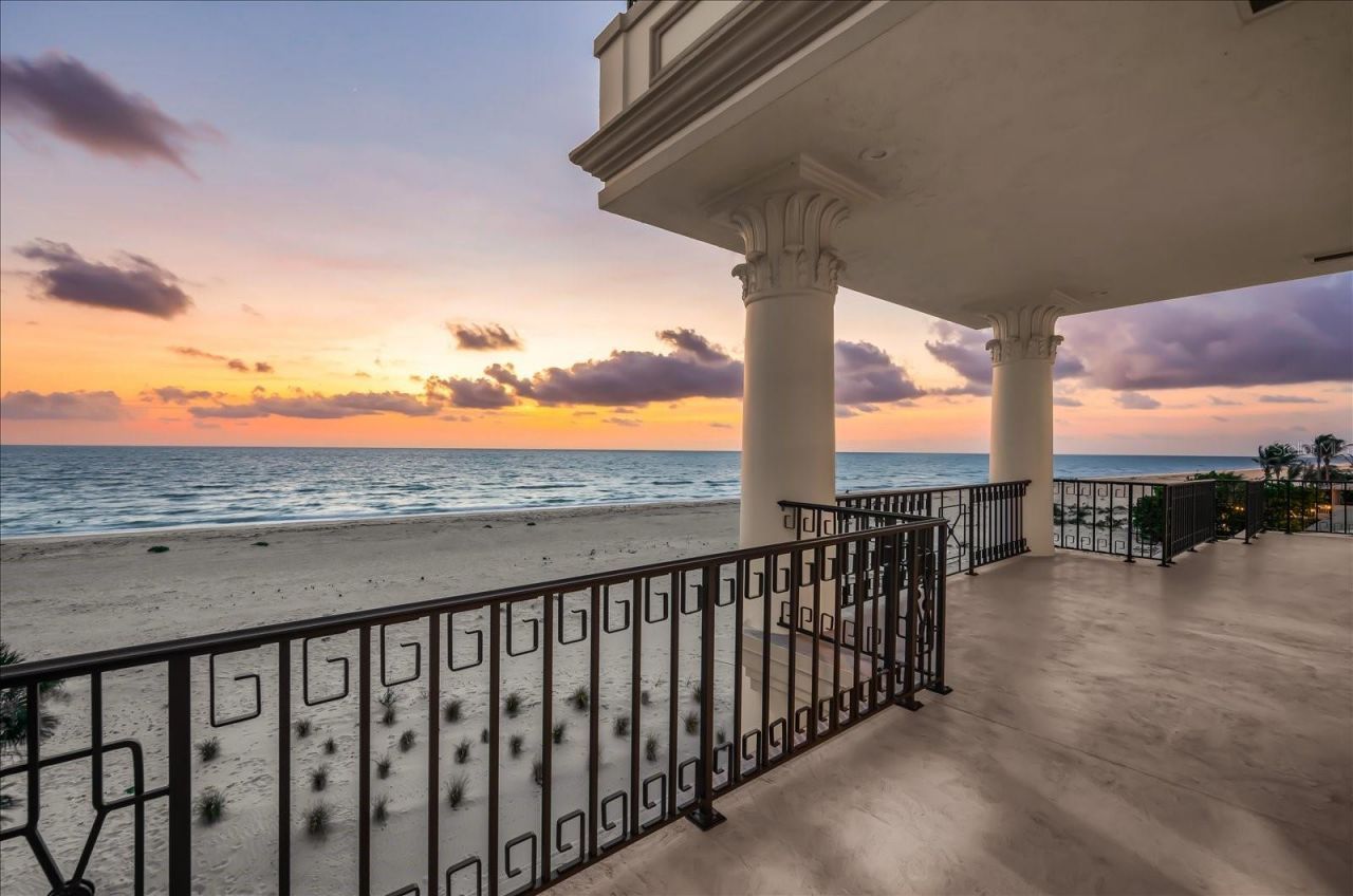 810 Eldorado Avenue, Clearwater Beach, FL 33767 Photo