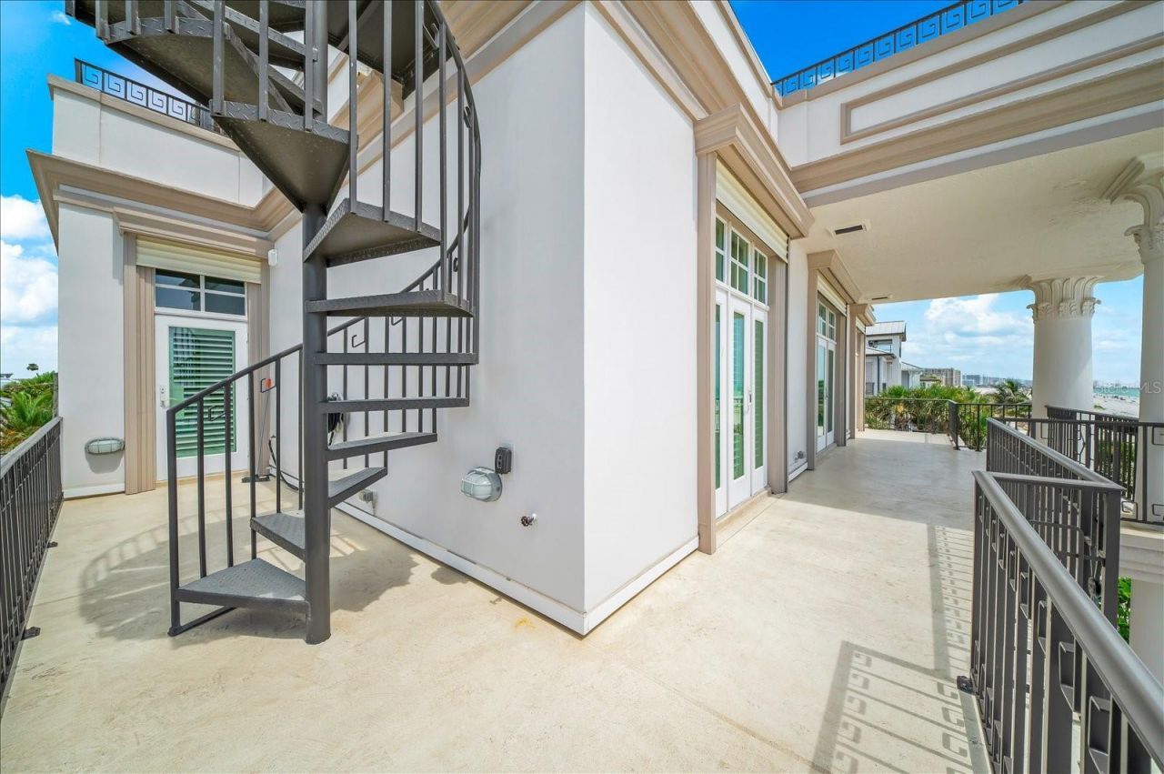 810 Eldorado Avenue, Clearwater Beach, FL 33767 Photo