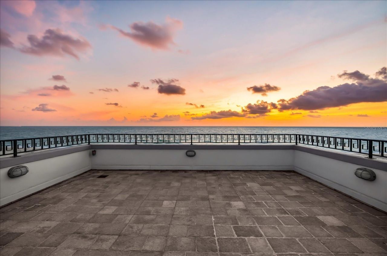 810 Eldorado Avenue, Clearwater Beach, FL 33767 Photo