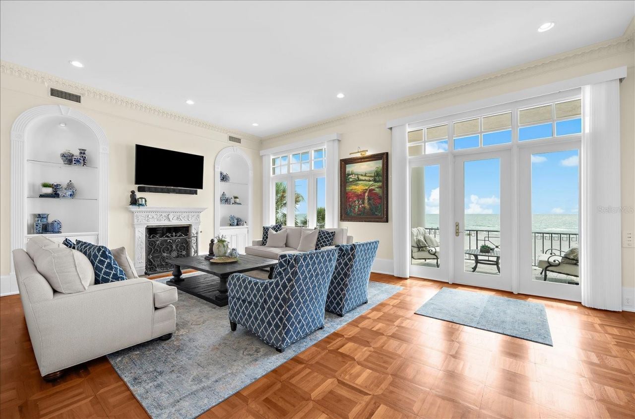 810 Eldorado Avenue, Clearwater Beach, FL 33767 Photo
