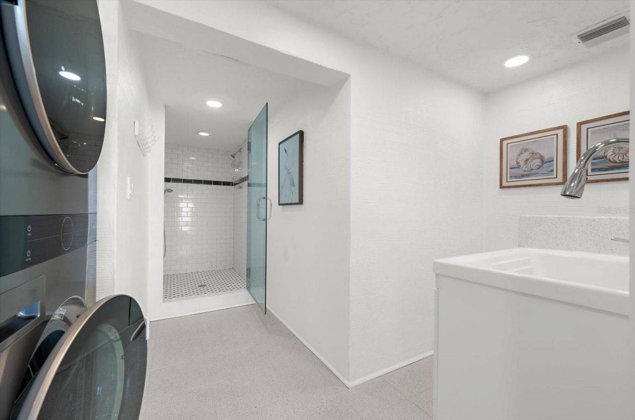 810 Eldorado Avenue, Clearwater Beach, FL 33767 Photo