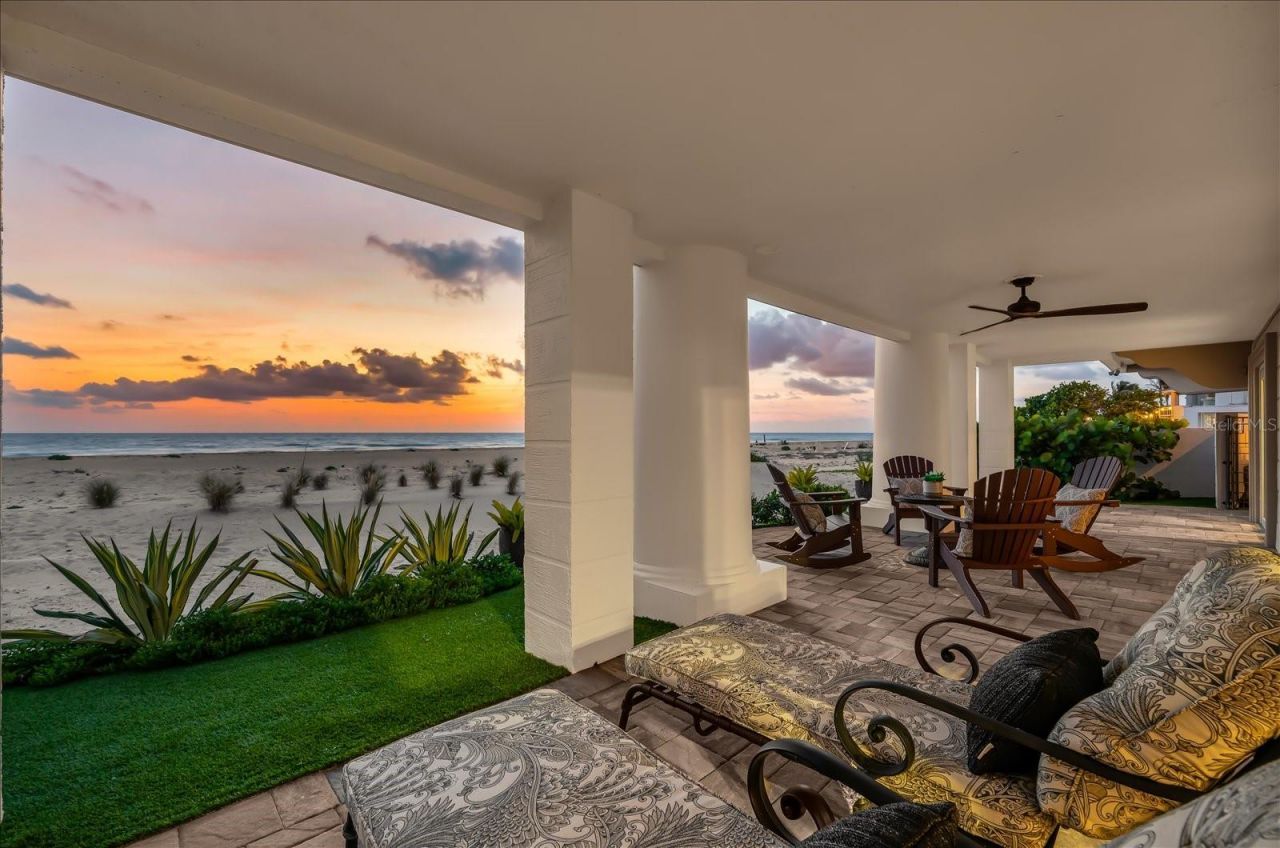 810 Eldorado Avenue, Clearwater Beach, FL 33767 Photo