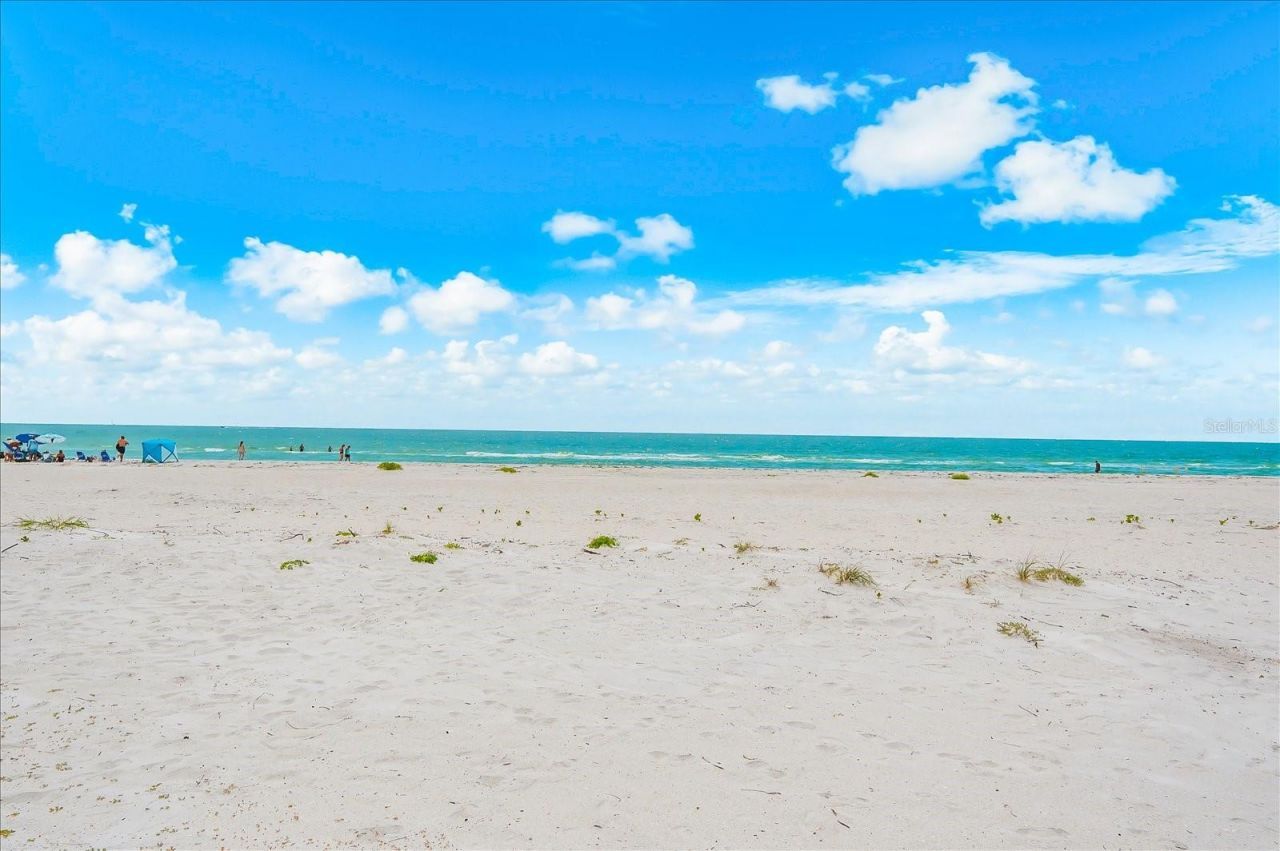 810 Eldorado Avenue, Clearwater Beach, FL 33767 Photo