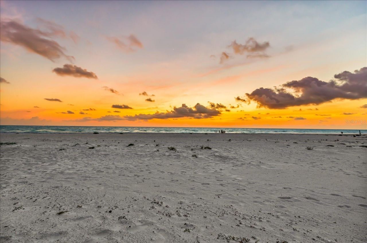 810 Eldorado Avenue, Clearwater Beach, FL 33767 Photo
