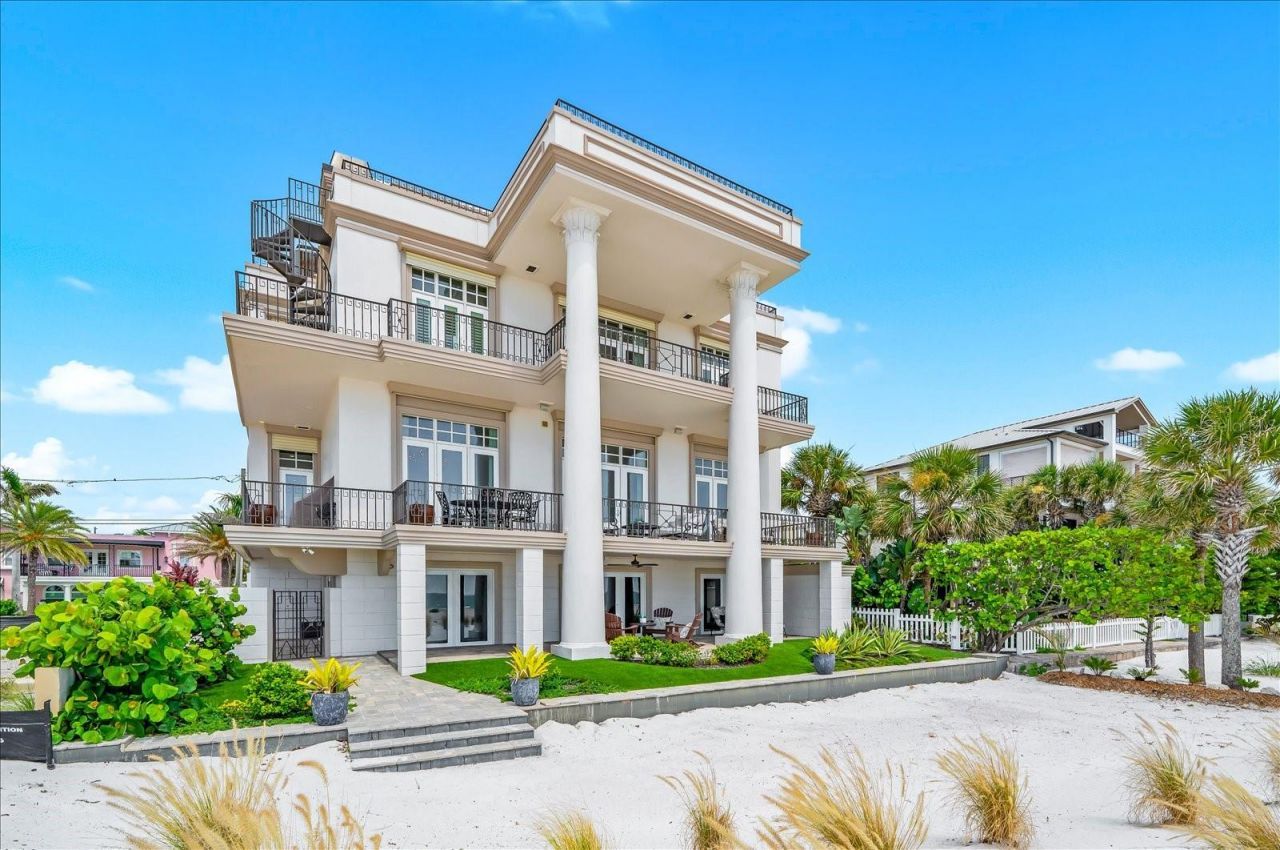 810 Eldorado Avenue, Clearwater Beach, FL 33767 Photo