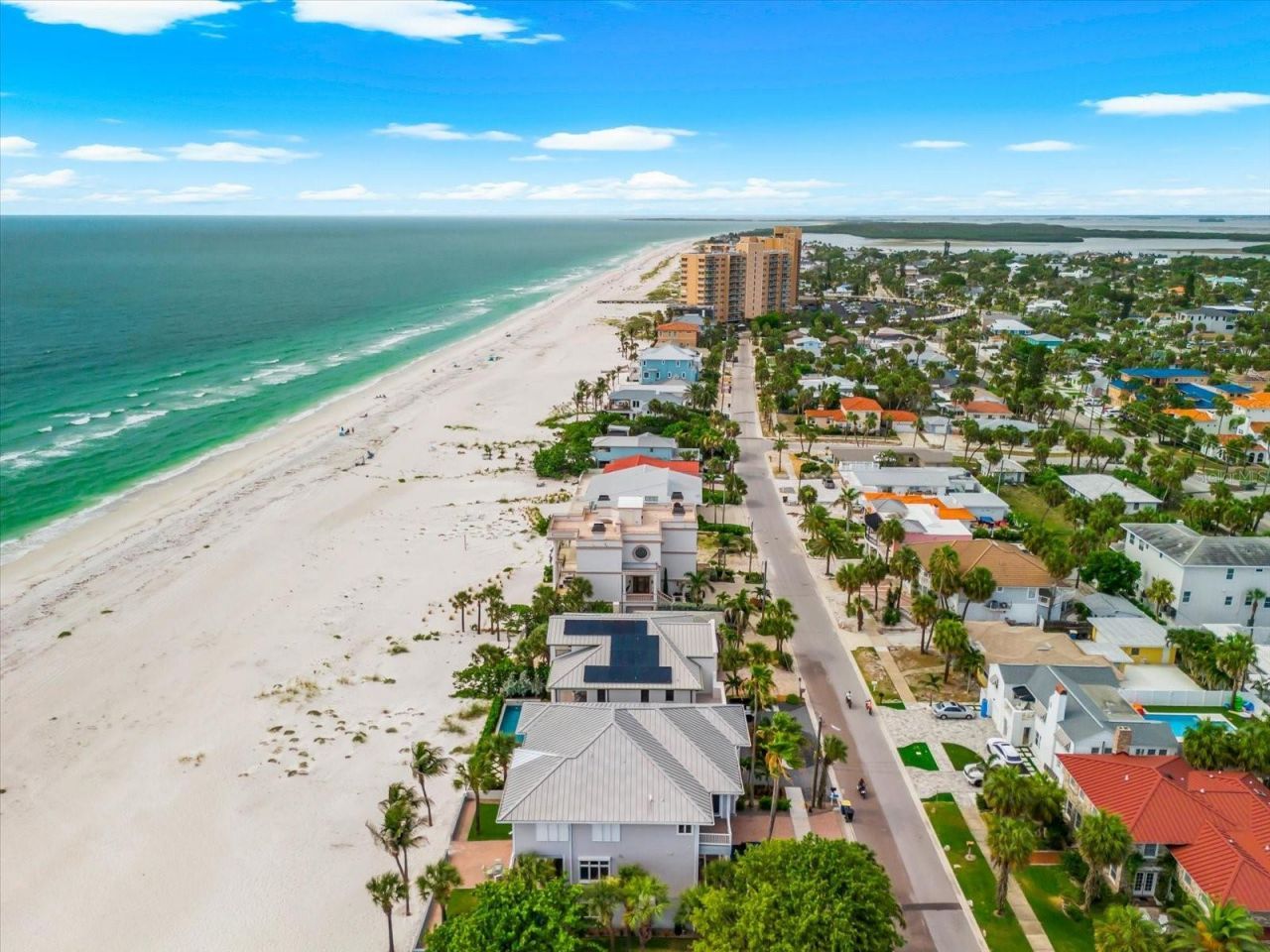 810 Eldorado Avenue, Clearwater Beach, FL 33767 Photo