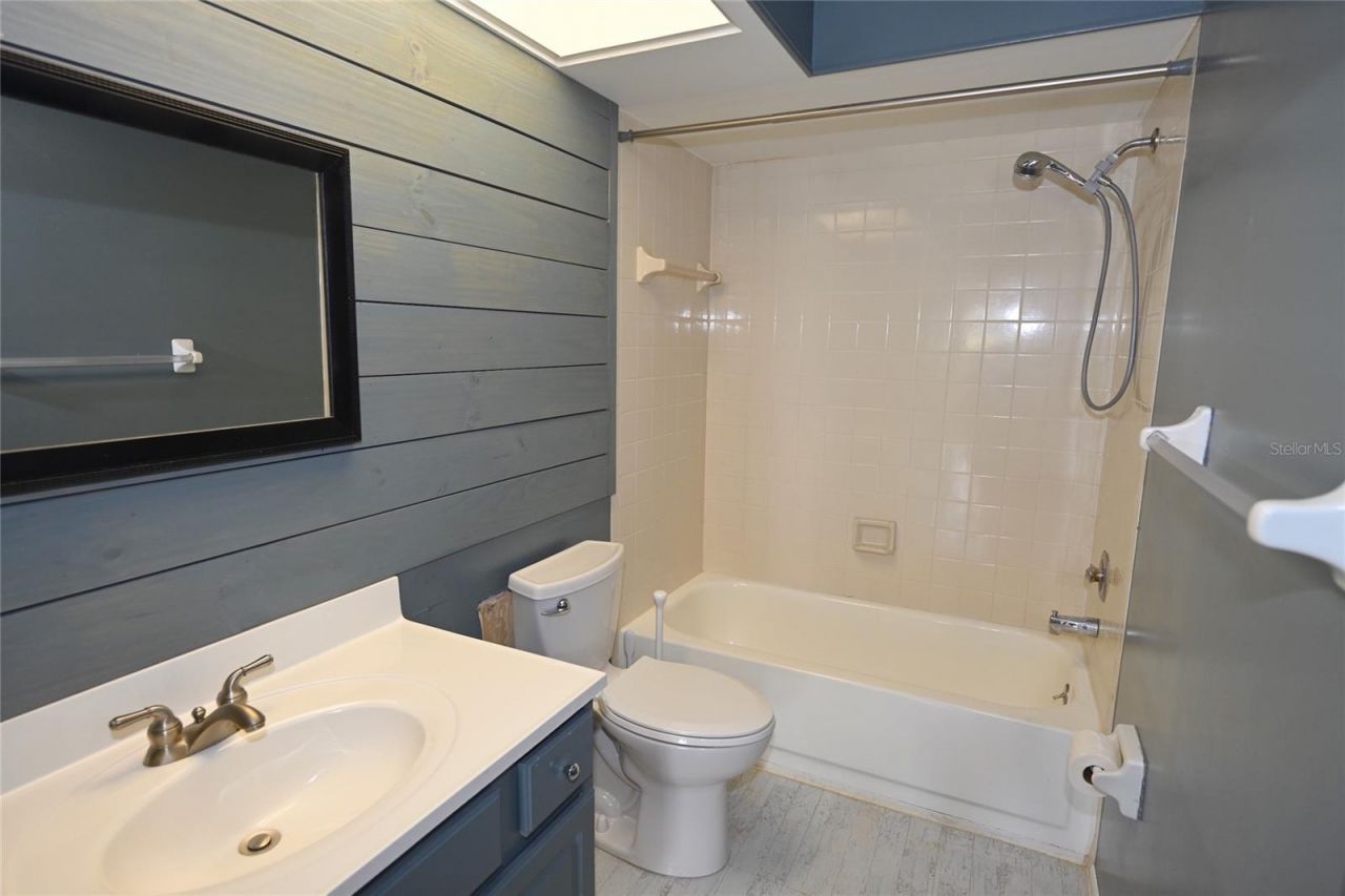 6524 Mauna Loa Boulevard, Sarasota, FL 34241 Photo